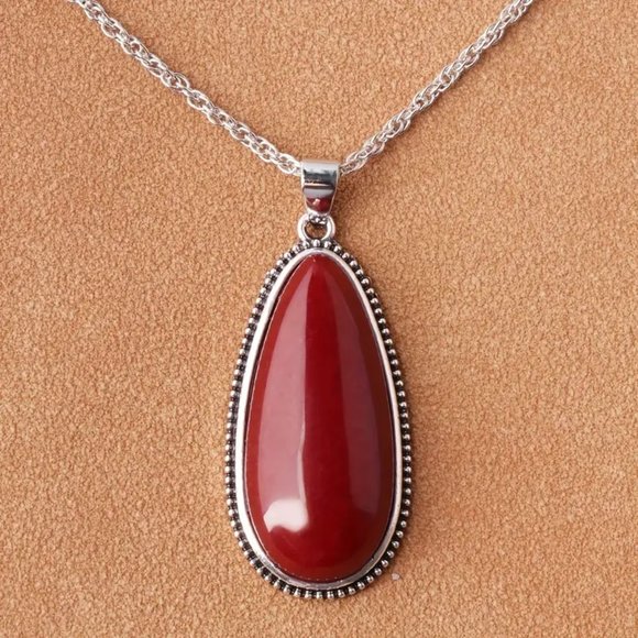 Jewelry Red Stone Water Drop Pendant Necklace Retro Design Jewelry